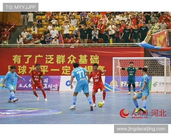 河南队鏖战绿茵赛场全力冲击胜利续写中原足球新辉煌 河南队鏖战绿茵赛场全力冲击胜利续写中原足球新辉煌