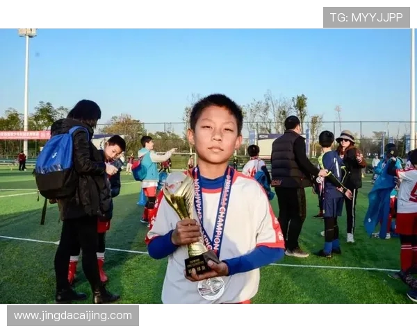 赛后分析:武汉足球队与西安足球队心理素质对比及其影响探讨 赛后分析:武汉足球队与西安足球队心理素质对比及其影响探讨